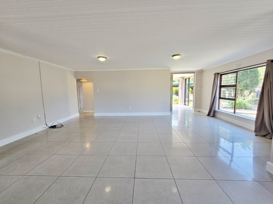 4 Bedroom Property for Sale in The Village Western Cape